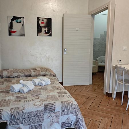 Cuscino E Cornetto Bed & Breakfast Salerno Bagian luar foto