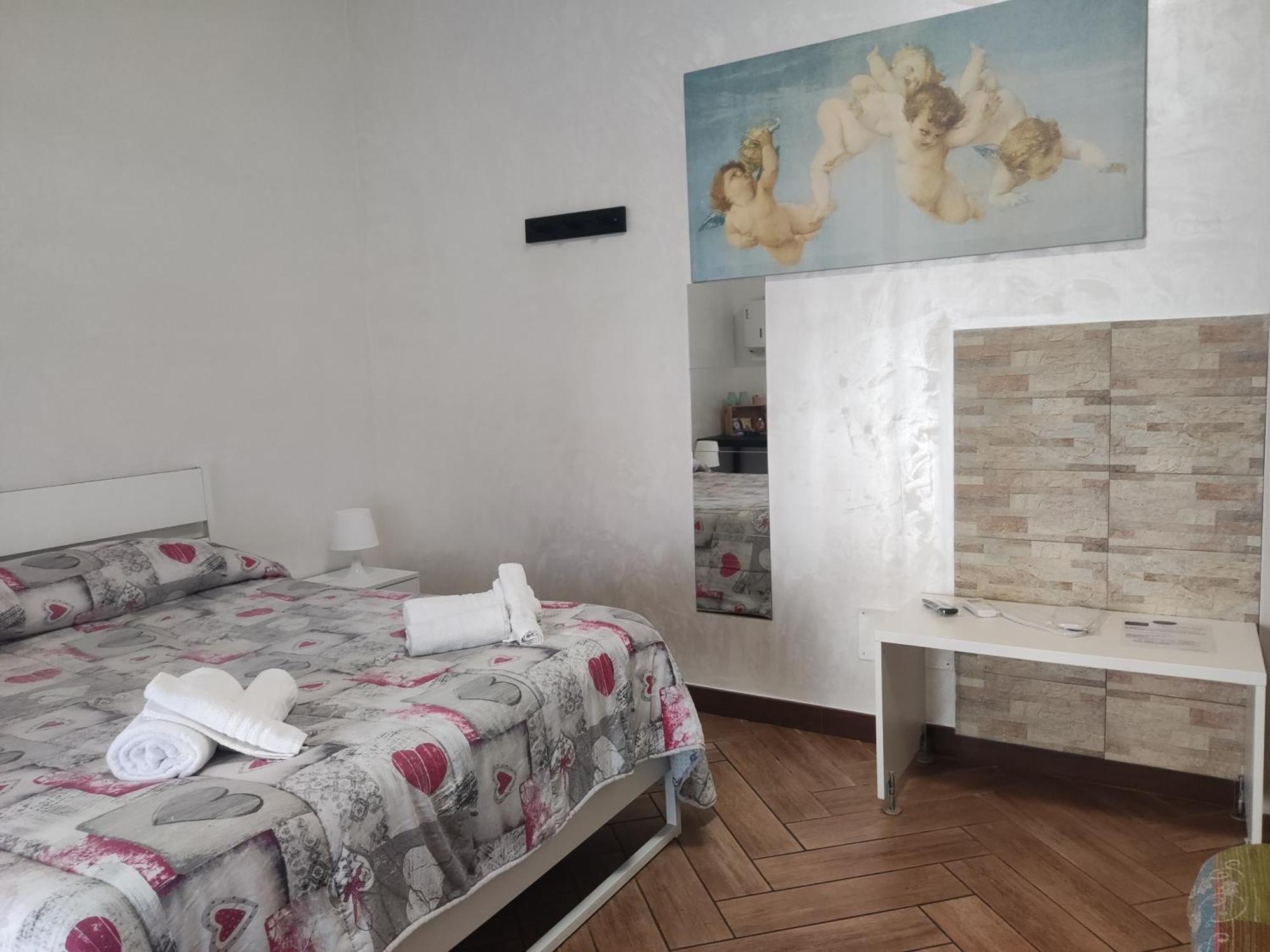 Cuscino E Cornetto Bed & Breakfast Salerno Bagian luar foto