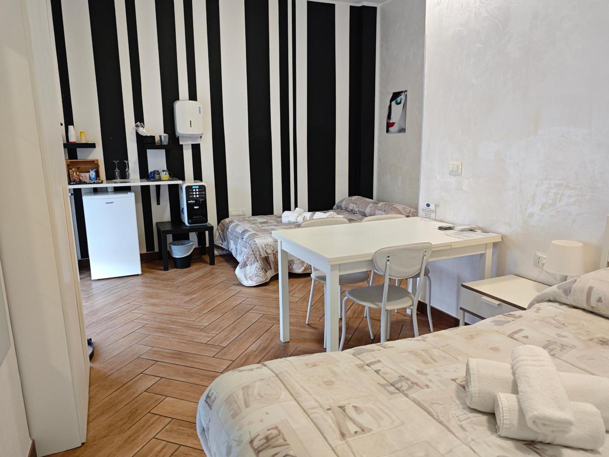 Cuscino E Cornetto Bed & Breakfast Salerno Bagian luar foto