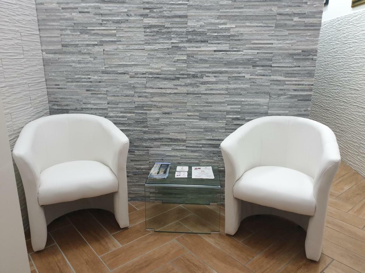 Cuscino E Cornetto Bed & Breakfast Salerno Bagian luar foto