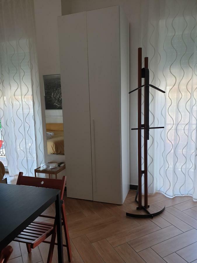Cuscino E Cornetto Bed & Breakfast Salerno Bagian luar foto